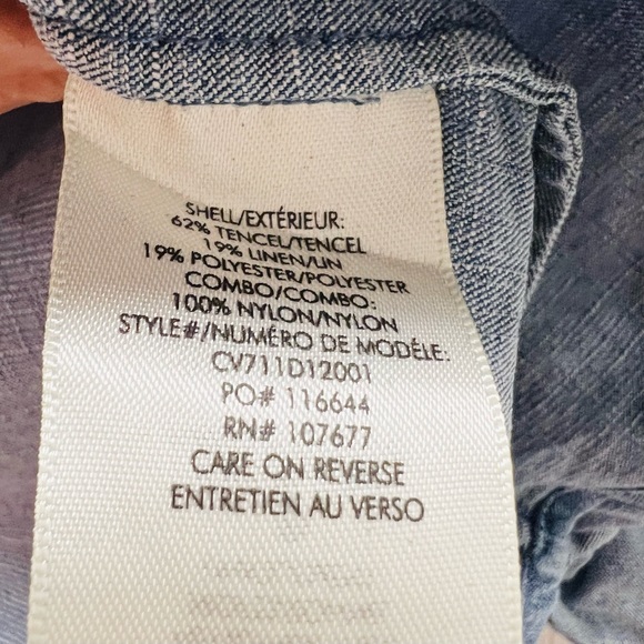 Alice & Olivia The Beatles “I Want To Hold Your Hand”Button Down Shirt - Picture 6 of 10